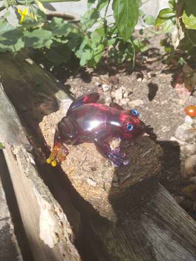 Grenouille décorative en résine époxy faite main – Décoration artisanale