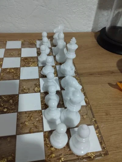 Jeu d'échecs en résine