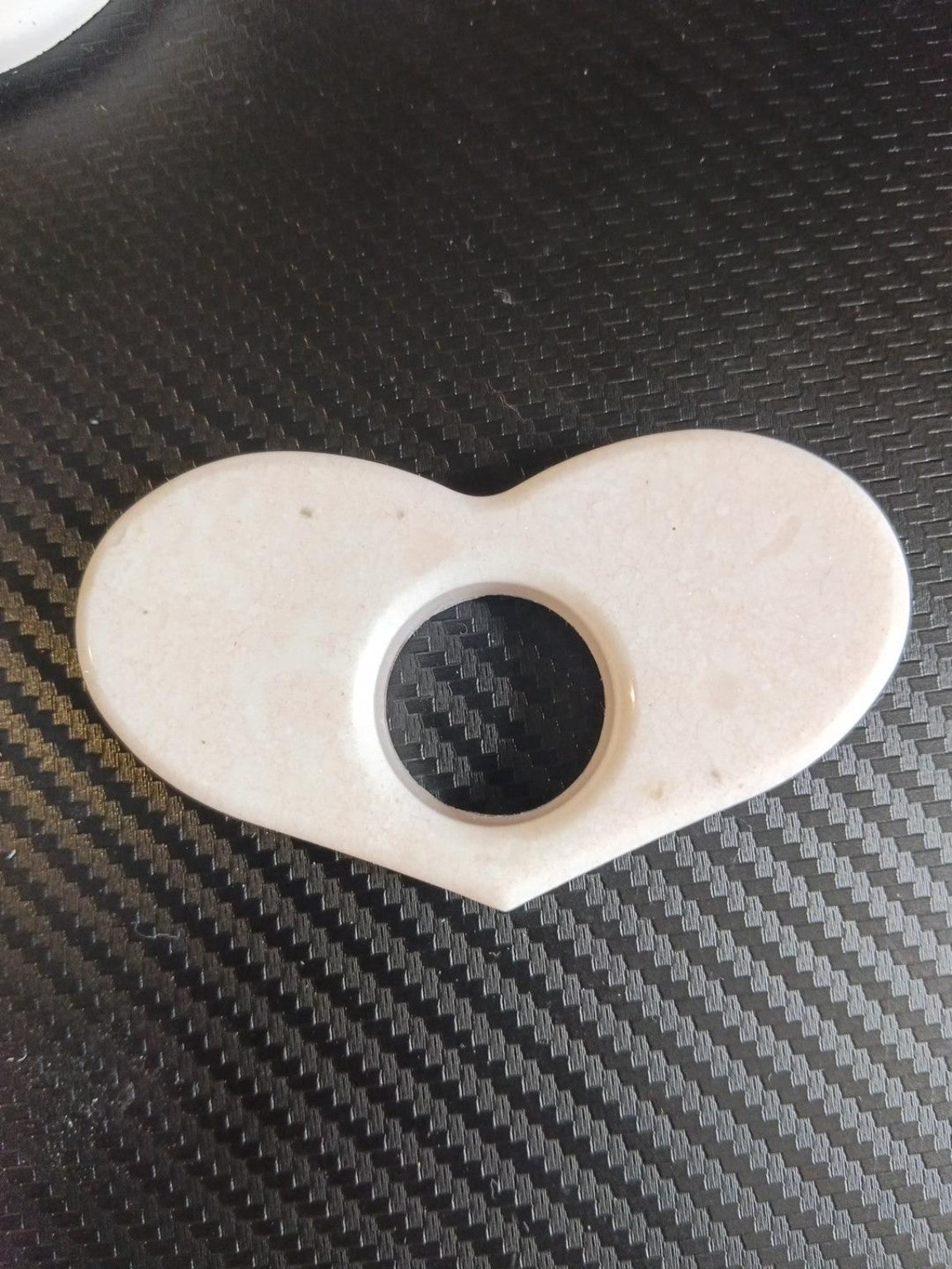 Modèle 20 - Cœur blanc nacré - Bague de lecture artisanale en résine époxy